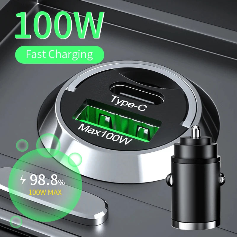 Chargeur voiture USB-C 100W mini avec charge rapide PD et QC 3.0 monté sur console