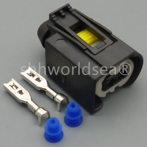shhworldsea 2 Pin Ignition Coil pump plug Crankshaft Position Sensor Auto  connector 1685452928 1685453028 09441212 A1685452928