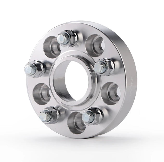 Élargisseur de voie 5x112 66,6 mm en aluminium présenté seul sur fond clair