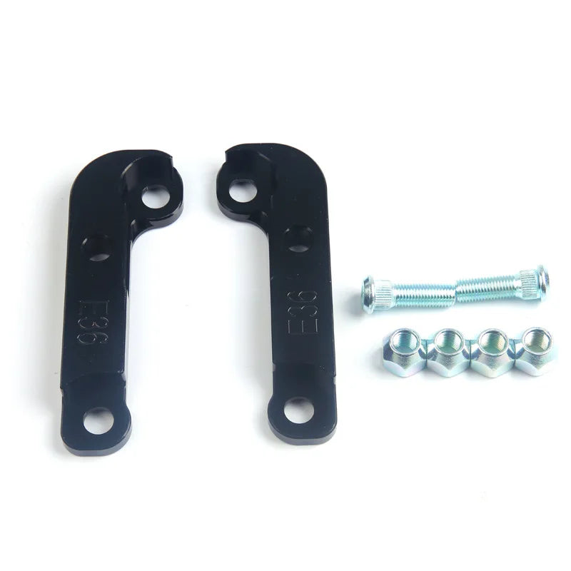 Kit drift d’augmentation d’angle BMW E36 M3 noir type 2 avec visserie sur fond blanc