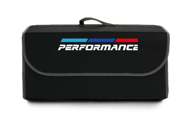 Sac de coffre en feutrine noir avec logo Performance présenté sur fond blanc
