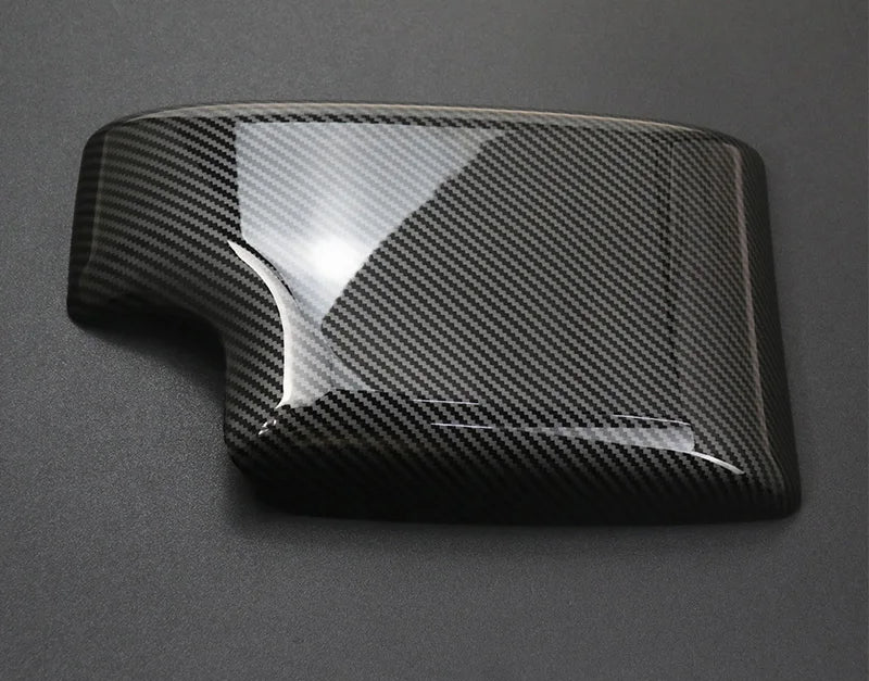 Vue de dessus du cache d’accoudoir de console centrale en carbone pour BMW Série 3 E46
