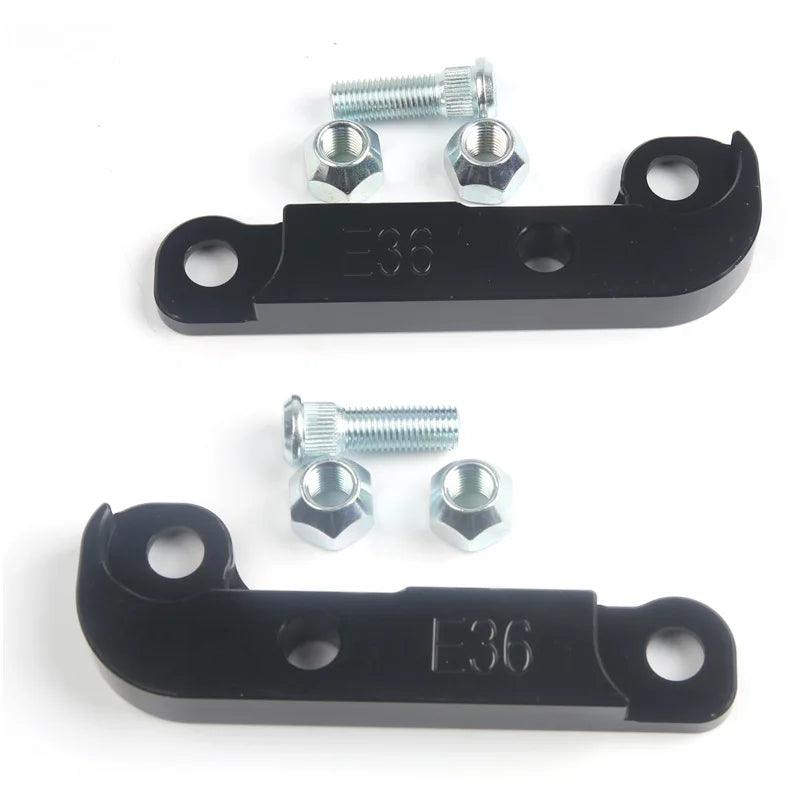 Kit drift d’augmentation d’angle BMW E36 M3 noir type 1 avec visserie sur fond blanc